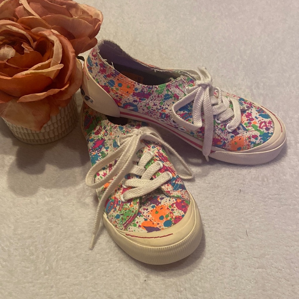 ROCKET DOG  Size 6.5 Paint Splatter Sneakers